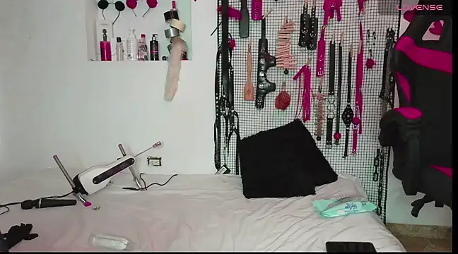 Megaan Greey online show from March 7, 2025, 9:27 pm