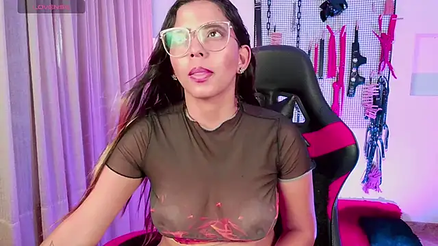 Megaan Greey online show from October 6, 2025, 2:36 pm