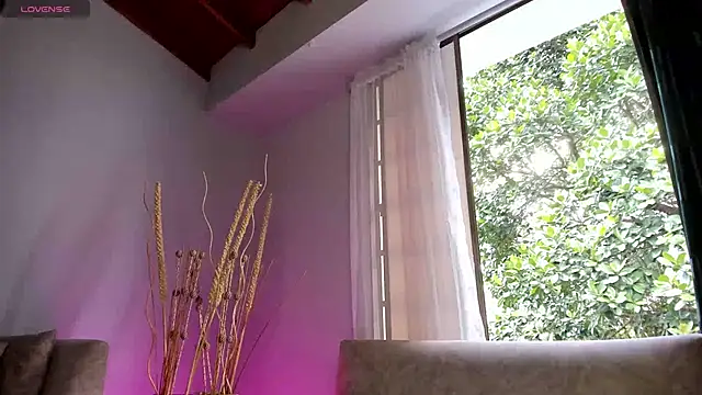 KatieNolan 1 online show from February 19, 2025, 7:16 pm