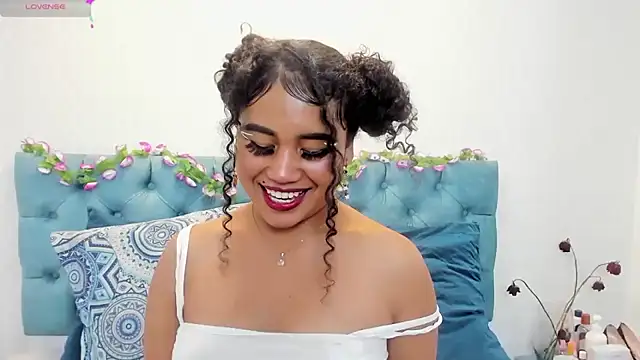 Snapshot of Sophie_Smith69 chatting on February 12, 2025, 1:06 pm Sophie Smith69 online show from February 12, 2025, 1:06 pm