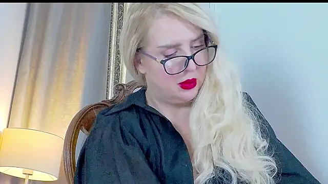 MariaRichi  online show from February 14, 2025, 2:54 pm