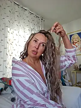 MariaRichi  online show from October 3, 2025, 7:16 am