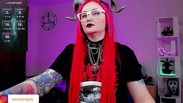 Snapshot of Emmybrightj_ chatting on January 10, 2025, 9:13 am Emmybrightj  online show from January 10, 2025, 9:13 am