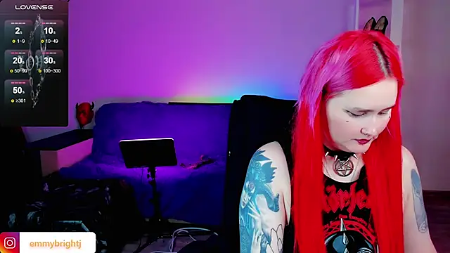 Snapshot of Emmybrightj_ chatting on January 17, 2025, 3:01 am Emmybrightj  online show from January 17, 2025, 3:01 am