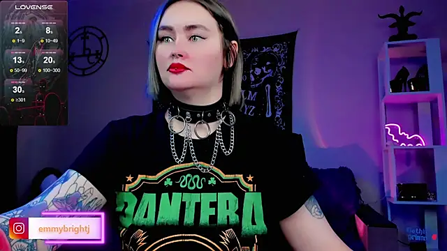 Snapshot of Emmybrightj_ chatting on March 14, 2025, 1:05 am Emmybrightj  online show from March 14, 2025, 1:05 am