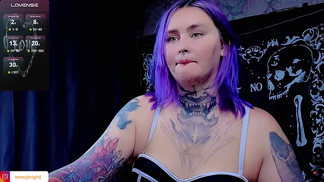 Snapshot of Emmybrightj_ chatting on September 19, 2025, 5:57 pm Emmybrightj  online show from September 19, 2025, 5:57 pm