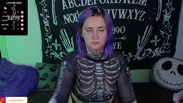 Snapshot of Emmybrightj_ chatting on September 22, 2025, 1:07 am Emmybrightj  online show from September 22, 2025, 1:07 am