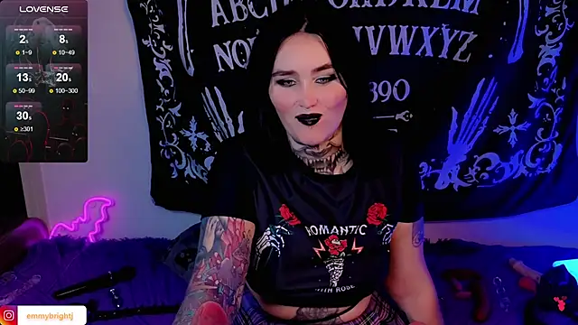 Snapshot of Emmybrightj_ chatting on September 29, 2025, 1:55 am Emmybrightj  online show from September 29, 2025, 1:55 am
