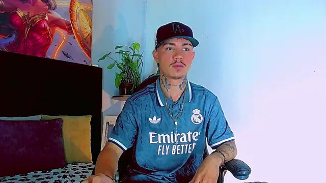 HannibalLester online show from November 23, 2025, 5:51 am