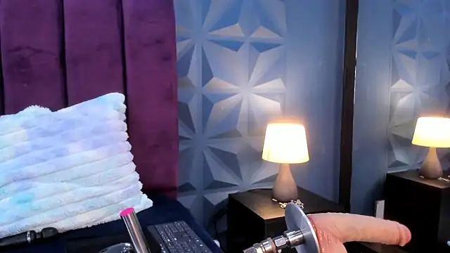 NicoleJonss online show from March 30, 2026, 3:07 am