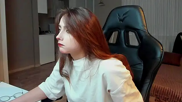 SilverDream online show from February 13, 2025, 9:17 pm