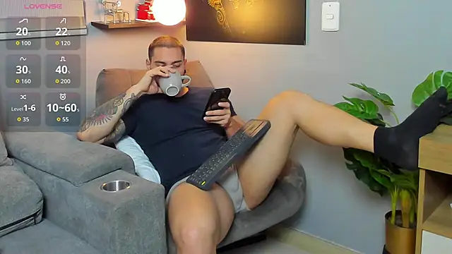 Snapshot of Giorgio-Leone chatting on February 3, 2026, 3:48 am Giorgio-Leone online show from February 3, 2026, 3:48 am