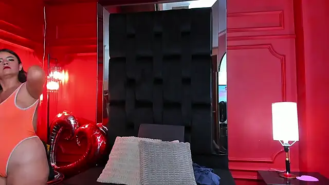 nathalie rossel online show from February 19, 2025, 1:18 am