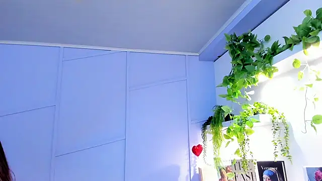 nathalie rossel online show from October 11, 2025, 6:39 pm