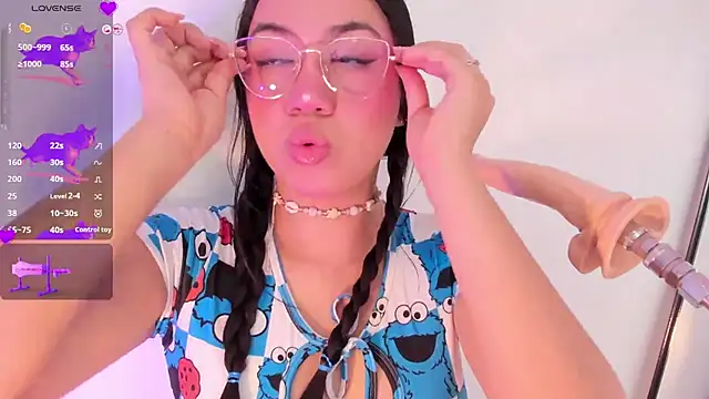 emma smile online show from January 29, 2025, 12:02 pm