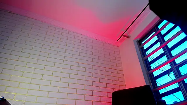 NYX1126 online show from November 20, 2025, 1:33 pm