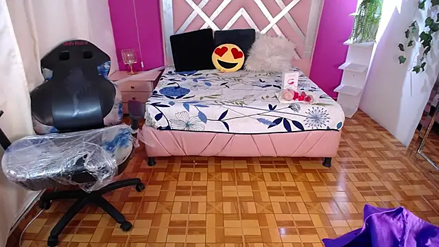 Naiara Sex  online show from January 14, 2025, 2:00 pm