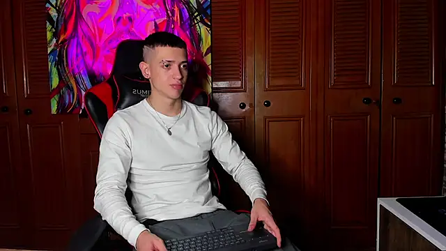 Dimitri higth420 online show from March 7, 2025, 10:43 pm