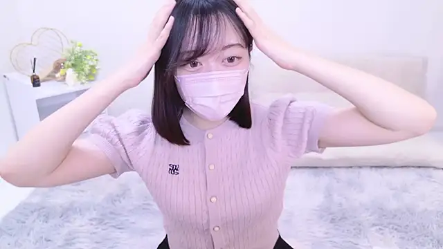 Snapshot of Yurie_ chatting on December 4, 2024, 11:08 am Yurie  online show from December 4, 2024, 11:08 am