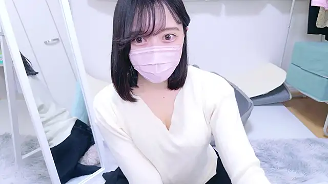 Snapshot of Yurie_ chatting on December 11, 2024, 11:08 am Yurie  online show from December 11, 2024, 11:08 am