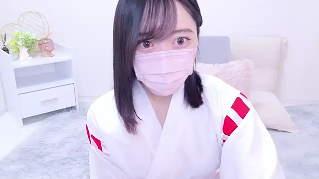 Snapshot of Yurie_ chatting on December 30, 2024, 2:09 am Yurie  online show from December 30, 2024, 2:09 am