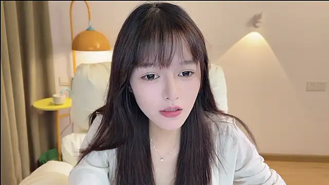 xiaodaibabyy online show from September 18, 2025, 7:54 am