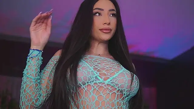 GinaValentinna online show from January 9, 2026, 7:48 pm