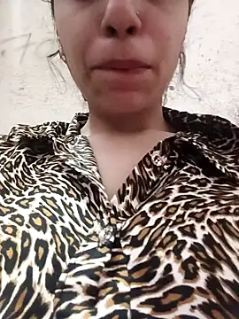 Snapshot of InLero chatting on February 13, 2025, 3:07 am InLero online show from February 13, 2025, 3:07 am