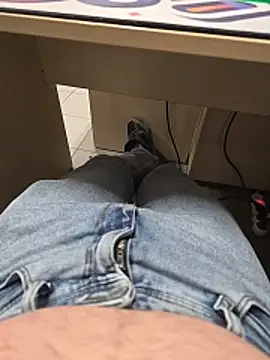 Ibag01 online show from December 15, 2025, 3:27 pm