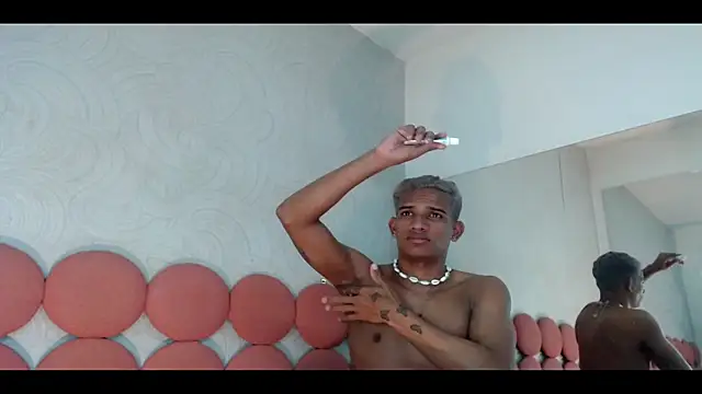 AbrahanBratz online show from January 17, 2025, 10:34 pm