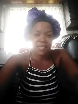 Feathergal69  online show from December 7, 2024, 7:49 am