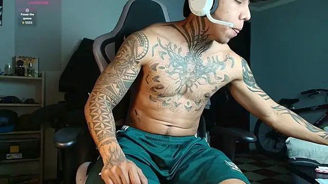 Nickhot0609 online show from October 10, 2025, 4:33 am