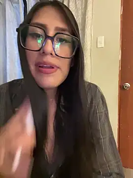 AleFantasy0001 online show from December 20, 2025, 3:35 am