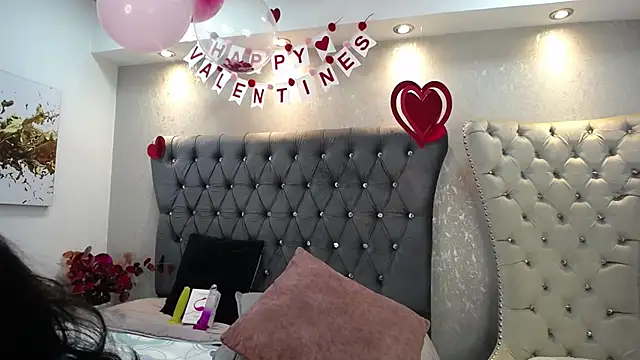 Melodi Roux online show from February 18, 2025, 4:26 pm