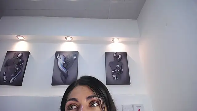 Melodi Roux online show from January 8, 2026, 1:02 pm