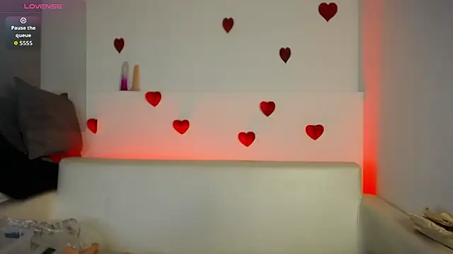 Melodi Roux online show from March 2, 2026, 1:18 pm