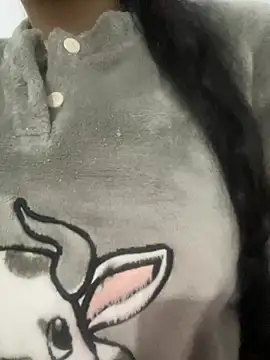 Lina-lolo online show from January 8, 2025, 8:39 pm