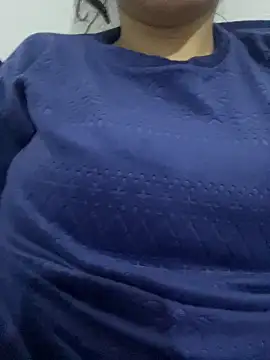 Lina-lolo online show from March 4, 2025, 4:27 am