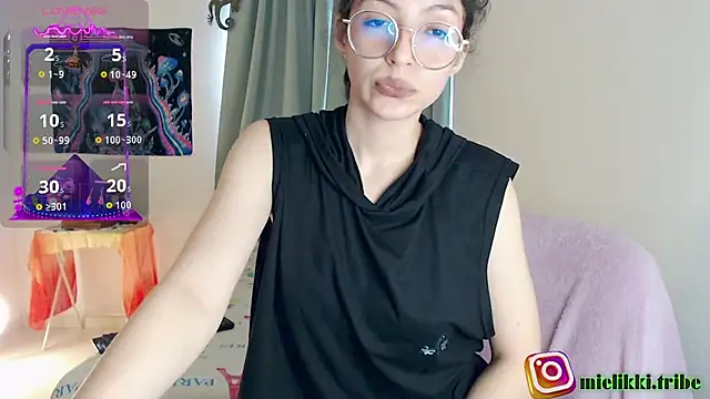 Snapshot of mielikki001 chatting on September 8, 2025, 3:22 pm mielikki001 online show from September 8, 2025, 3:22 pm