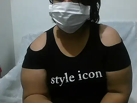 Queen of boobs01 online show from December 31, 2024, 2:58 pm