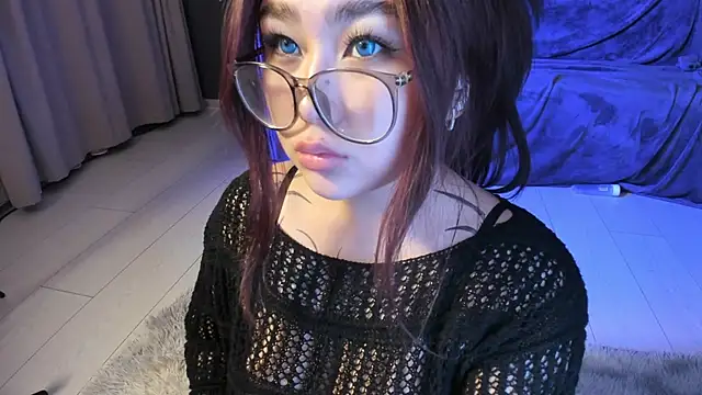 Yuriko May online show from January 29, 2025, 6:39 pm