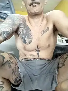 Snapshot of rolesexy chatting on April 11, 2026, 5:28 pm rolesexy online show from April 11, 2026, 5:28 pm