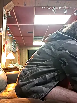 Snapshot of Tipute1987 chatting on September 20, 2025, 11:17 pm Tipute1987 online show from September 20, 2025, 11:17 pm