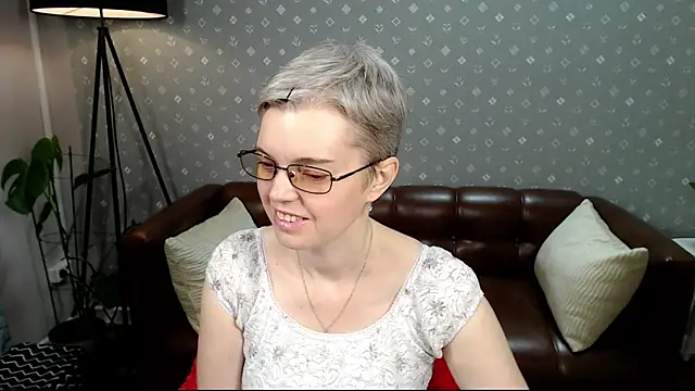 Cutie Erikaa1 online show from September 19, 2025, 2:24 am