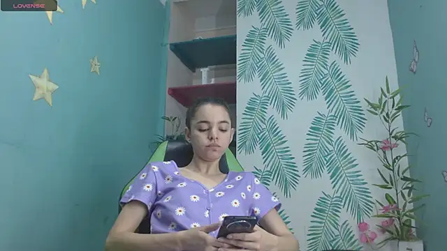 Mia-kalinfa online show from January 7, 2025, 12:31 pm