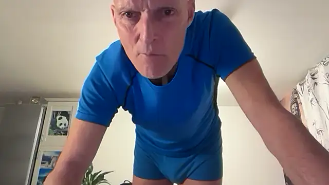 TowaFreespirit online show from April 7, 2026, 11:37 pm