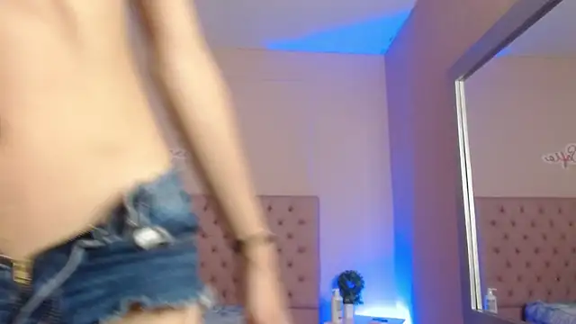 alice sofia online show from September 14, 2025, 12:04 pm