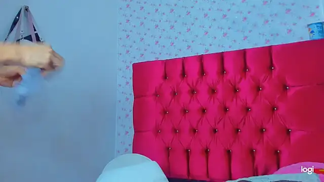 StassieBell online show from December 22, 2025, 5:48 am