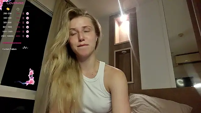 ArianaMur online show from March 19, 2026, 2:54 pm