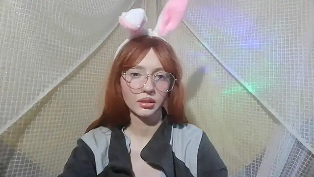 IsabellaBlacky online show from April 5, 2026, 4:42 am